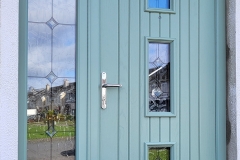 Palladio-Composite-Door-Kensington-with-flemish-decor-glass-External-Chartwell-Green-Internal-White-01