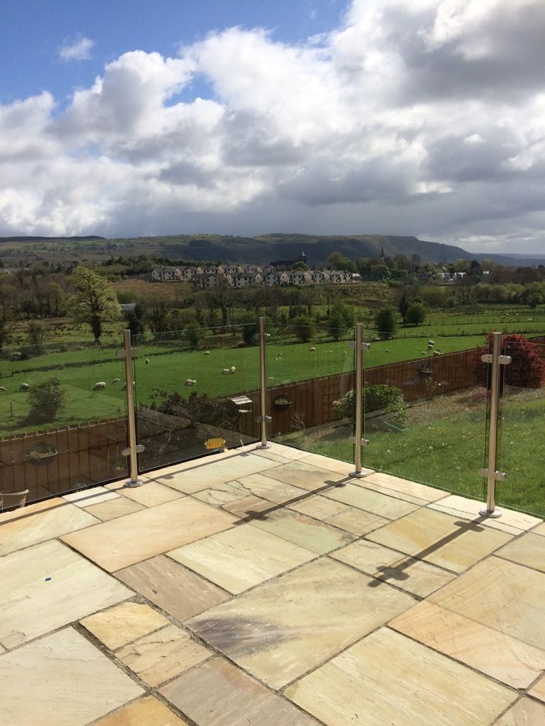 Glass balustrade ezi rail post system