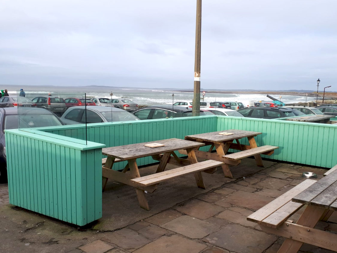outdoor, sitting area, Sligo, Shells, balustrade, windbreaks, glass,