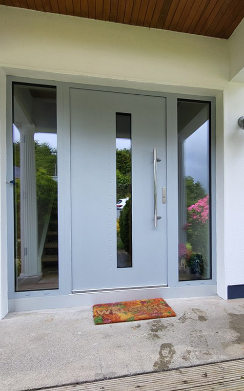 03 Vetrex Premium Door 70 Model Route Colour White Aluminium RAL 9006T Lien Pull Handle Inox 800mm jpg