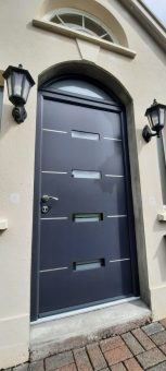 Palladio Composite Door Avant Garde Madridwith frosted and clear border glass External Anthracite Grey 02