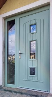 Palladio Composite Door Kensington with flemish decor glass External Chartwell Green Internal White 02