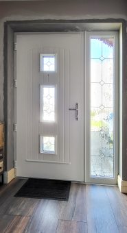 Palladio Composite Door Kensington with flemish decor glass External Chartwell Green Internal White 03